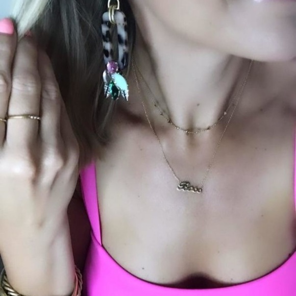 :: Stella & Dot | x Dress for Success Gold Boss Dainty Delicate Necklace - Picture 5 of 9